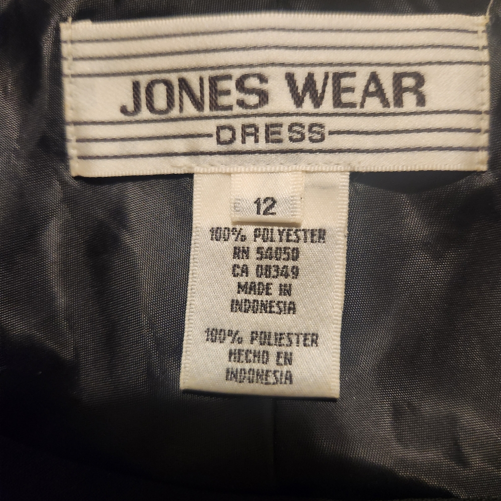 Jones Wear Elegant Black One-Shoulder Dress - Picture 3 of 6